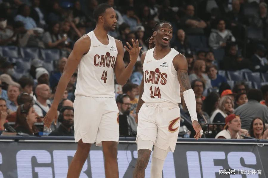 华体会官网首页-骑士122-116擒鹰取四连胜,赛后四大利好曝光,东决之路稳了